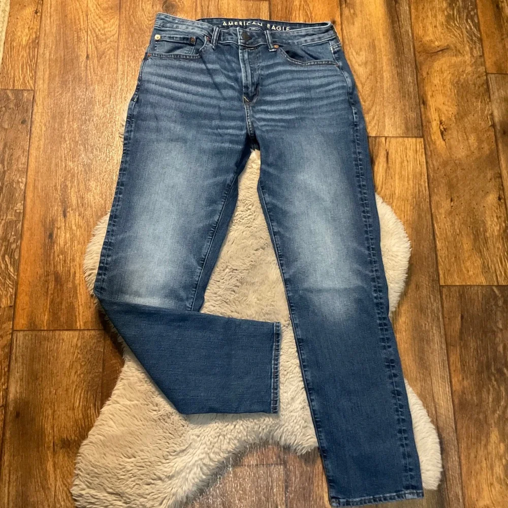 American Eagle Athletic Fit Size 32 Denim Jeans Medium Blue Mens